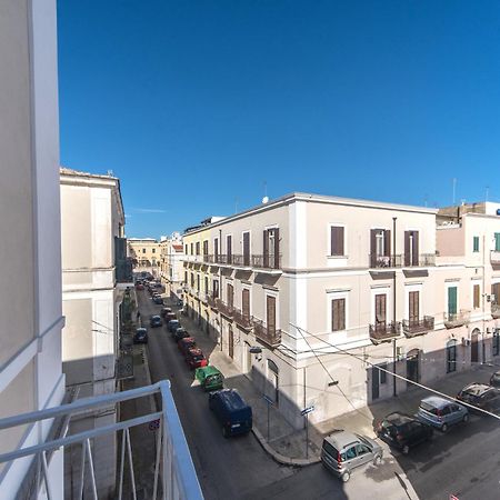 B&B Camera A Sud Mare' Trani Eksteriør bilde